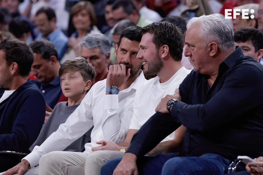 Novak World tweet media