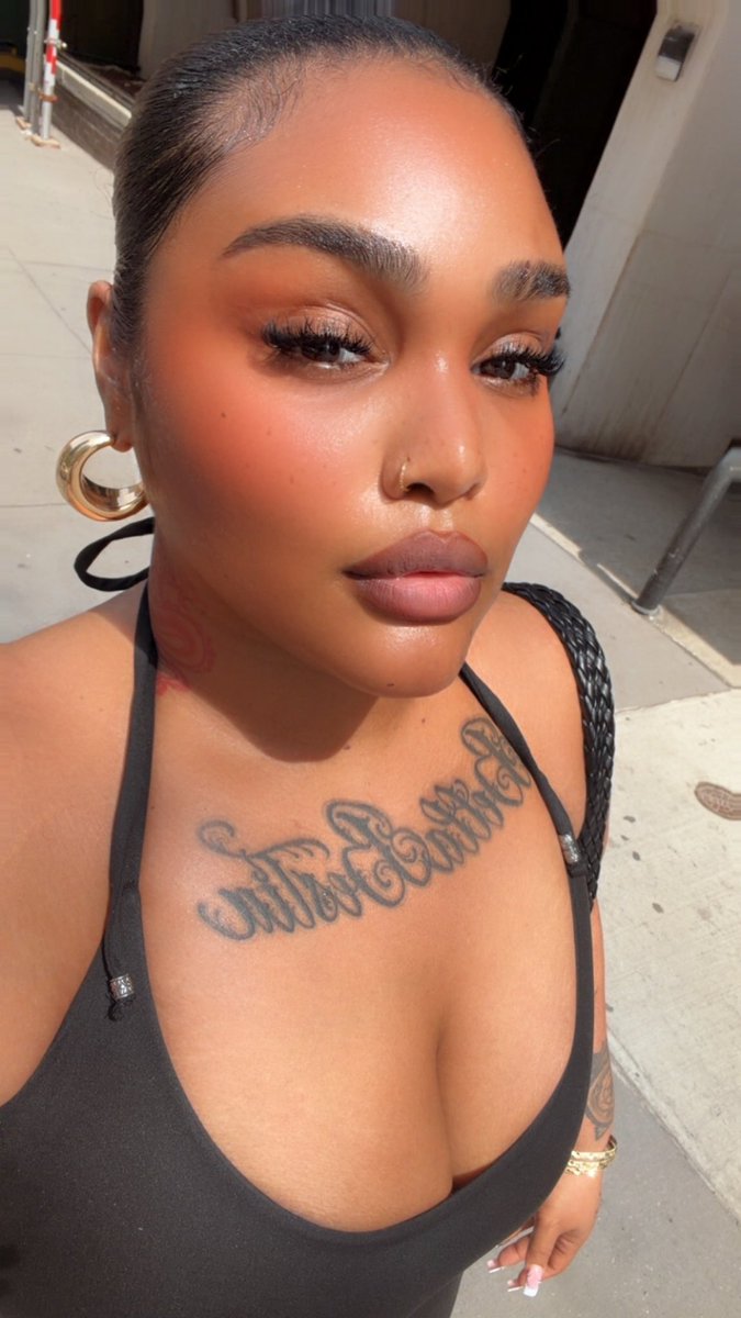 Viral Toes tweet media