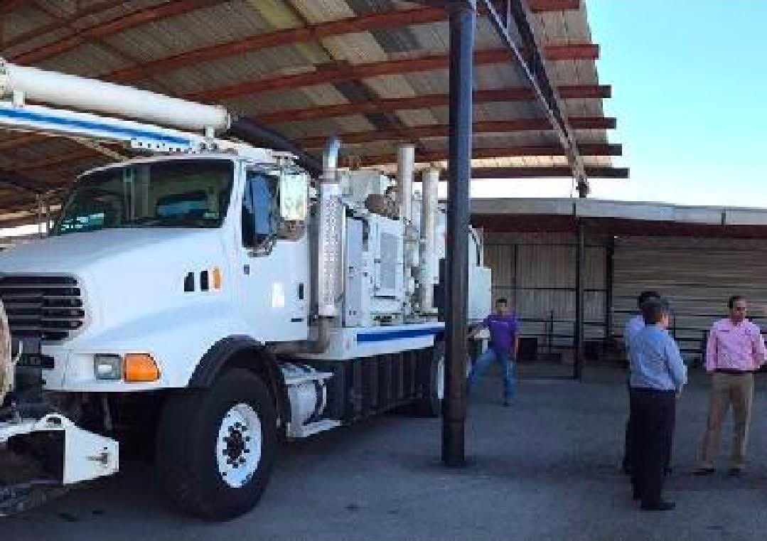 Inoperante el SIMAS de Piedras Negras; los municipios de Nava y Zaragoza apoyarán con camiones Vactor para atender hasta 50 quejas diarias de la ciudadanía.

Lorenzo Menera Sierra, gerente general del Sistema Municipal de Aguas y Saneamiento (SIMAS) de Piedras Negras, dio a