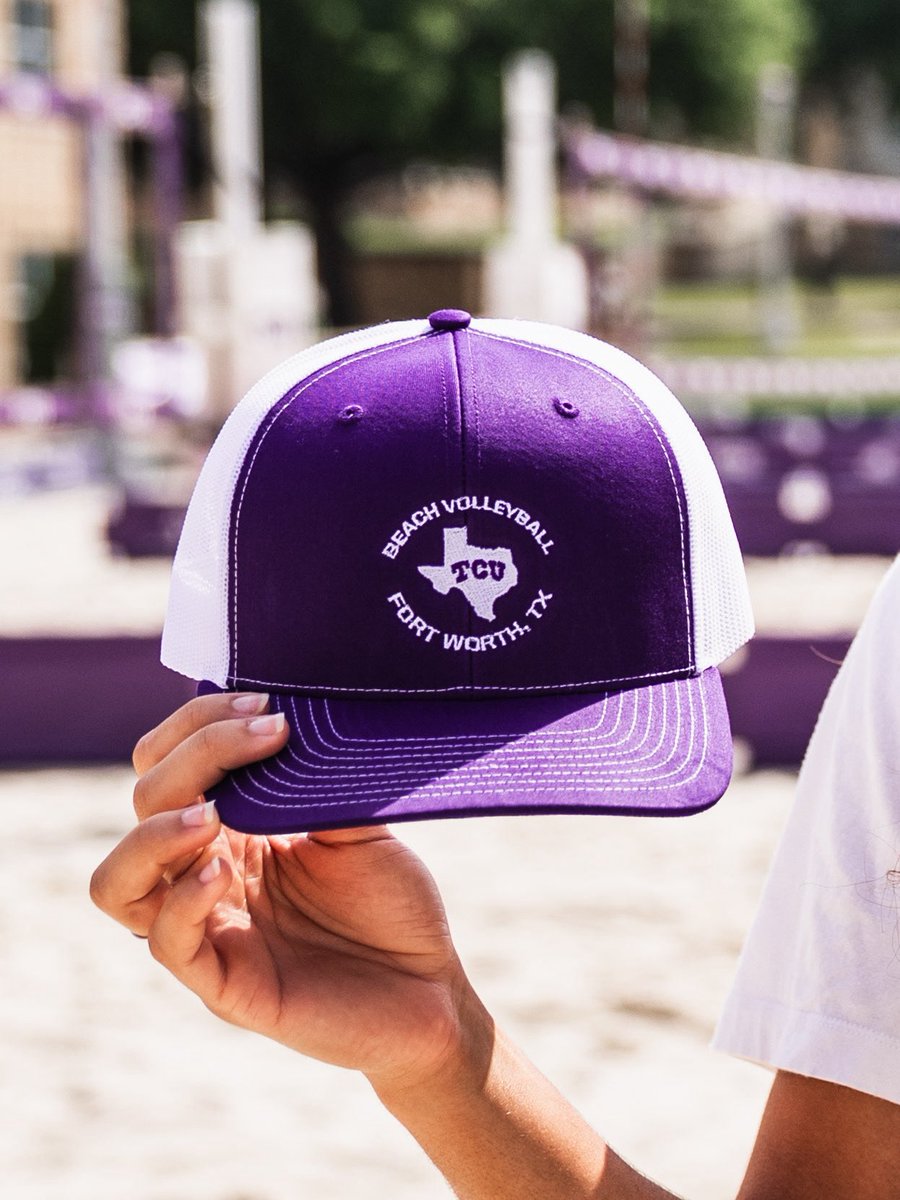 TCUBeachVB's tweet image. You’re gonna want to pull up to our match tomorrow to get these elite hats 👀

#GoFrogs | #ONETeam