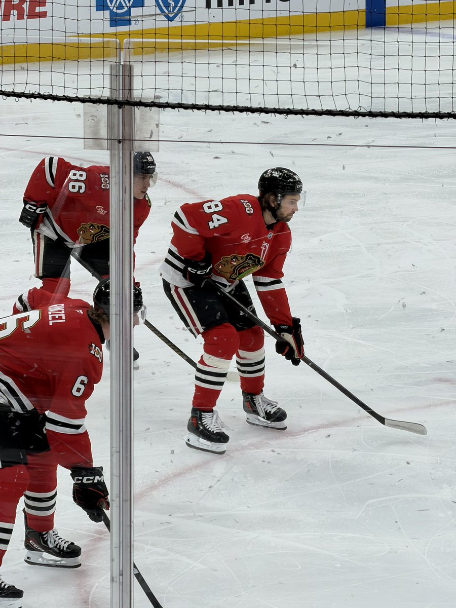 dailyslaggert's tweet photo. what a way to end the szn‼️ #lsfc #blackhawks https://t.co/Re9UiI7MzL