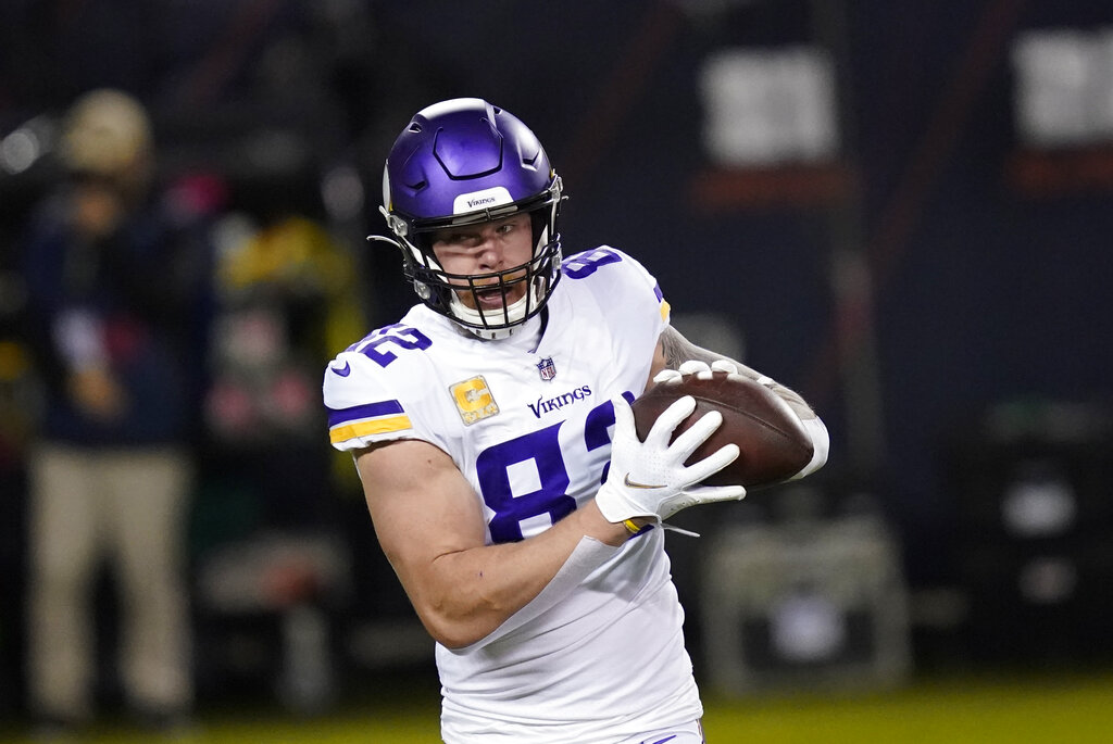 PFHOFAmbassador's tweet image. KYLE RUDOLPH, @Vikings TE
15th ANNIVERSARY
The #43 pick in the 2011 @NFL Draft, Rudolph, played 10 seasons for the Vikings, scoring 48 receiving TDs and making 2 Pro Bowls (Per PFR) #Skol #Vikings #Minnesota #NFL #NFLX #NFLDraft #NFLNews #NFLTwitter #NFLFootball #NFLPicks