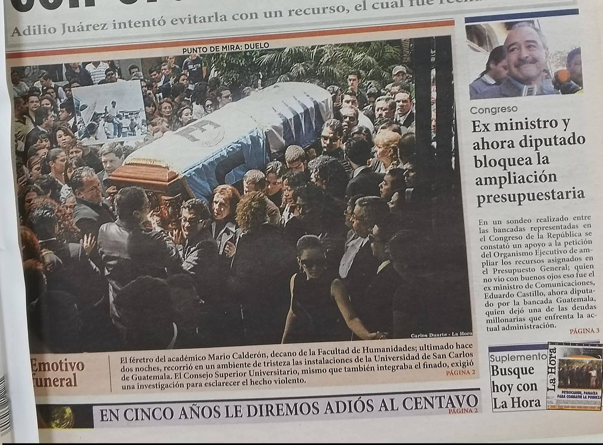 AbueloDeSiete's tweet photo. 🚨 El crimen que marcó un antes y un después en la USAC 🚨 

La noche del 15 de julio de 2008 no solo quedó marcada por el asesinato del decano de la Facultad de Humanidades, Mario Calderón, sino por todo lo que vino después en la Universidad de San Carlos de Guatemala (USAC). Calderón fue 4ta-c4do a b4la-z0s en San Cristóbal, Mixco, en un hecho que desde el inicio se consideró directo. Hasta hoy, el caso no ha sido completamente aclarado, lo que sigue dejando dudas dentro de la comunidad universitaria.

Después de su muerte, la Facultad de Humanidades quedó sin liderazgo en un momento importante. Fue ahí cuando comenzó a tomar fuerza la figura de Walter Mazariegos, quien con el tiempo llegó a dirigir la facultad. Para muchos sectores, este hecho no puede verse como algo aislado, ya que marcó el inicio de cambios en el control y poder dentro de la universidad.

Desde entonces, Mazariegos ha mantenido una presencia fuerte dentro de la USAC, consolidando su influencia con los años. Quienes lo critican consideran que su ascenso, después de un hecho violento que nunca se resolvió, forma parte de una historia más grande sobre cómo se han manejado los espacios de poder dentro de la universidad pública.

Hoy, en medio de la crisis actual por la reelección del rector, este caso vuelve a ser recordado. Más allá del pasado, queda una duda que sigue vigente: ¿Cómo han influido estos hechos en lo que hoy vive la USAC y en la confianza de estudiantes y ciudadanos?