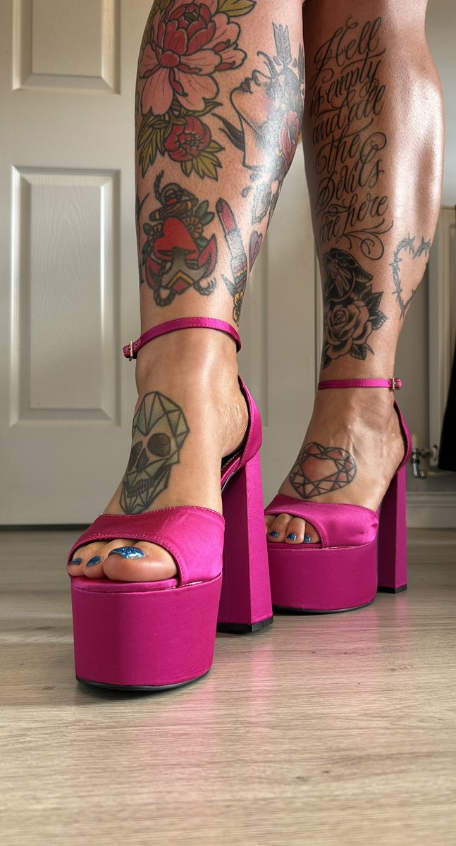 Divinesize9s tweet media