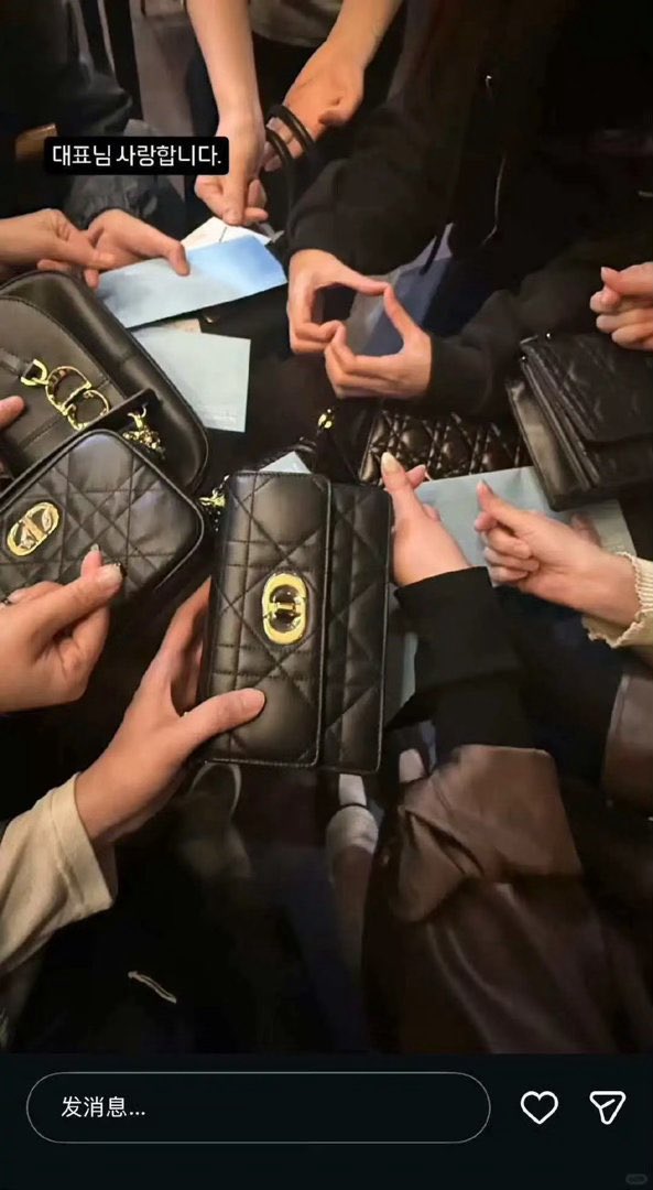 想变成灰尘陪伴你 tweet media