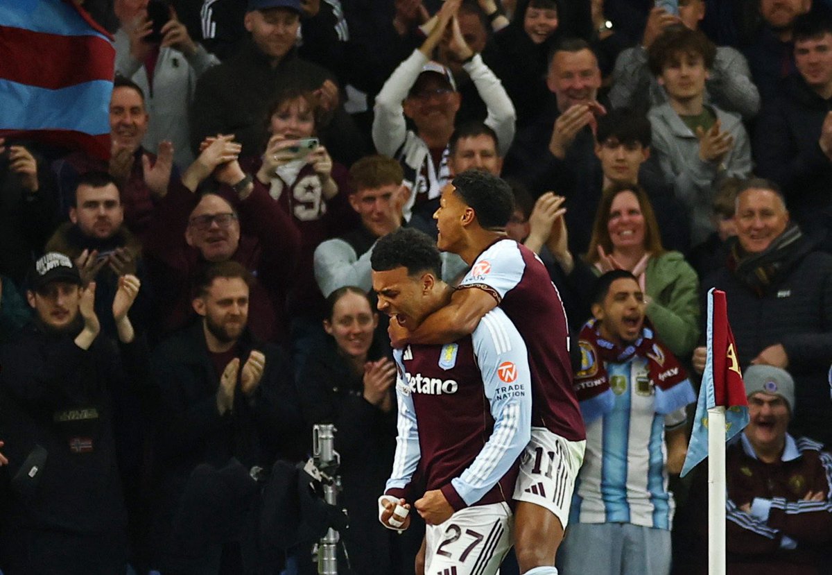 JacobsBen's tweet image. Aston Villa to face Nottingham Forest for a place in the #UEL final.

Superb Villa comfortably beat Bologna 4-0 at home to progress 7-1 on aggregate.

Forest defeated ten-man Porto 1-0 at the City Ground to win the tie 2-1. Morgan Gibbs-White with the crucial goal.

Braga vs.