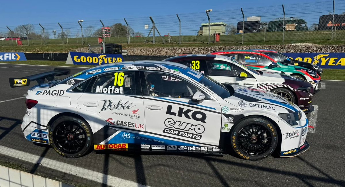 TheHardCompound's tweet image. 2/2

...@Audi &amp;amp; @MercedesBenz, while @Toyota and @Hyundai lead the charge from the far East with @SpeedworksMS and Independent Teams'Champions @restartracing22 

Where's the title going?
Where are the surprises?

It all starts at @DoningtonParkUK

#btcc #newyear #hyundai #audi