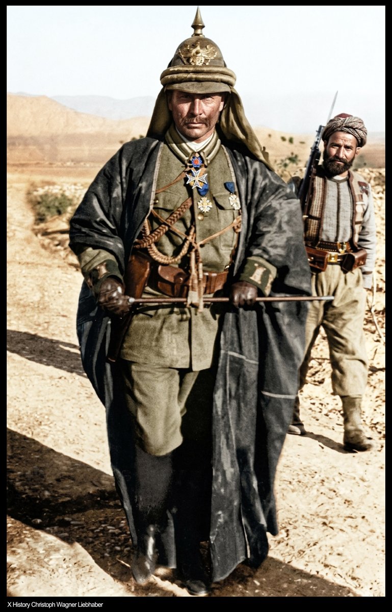 wagn36507's tweet image. Kaiser Wilhelm II. auf seiner legendären Palästinareise 1898. 👑🕌🐪

Um die  Verbundenheit zur muslimischen Welt zu zeigen, kombinierte er preußische  Uniform mit orientalischer Abaya. Das brachte ihm den Spitznamen  „Hadschi Wilhelm“ ein.

#Geschichte #History