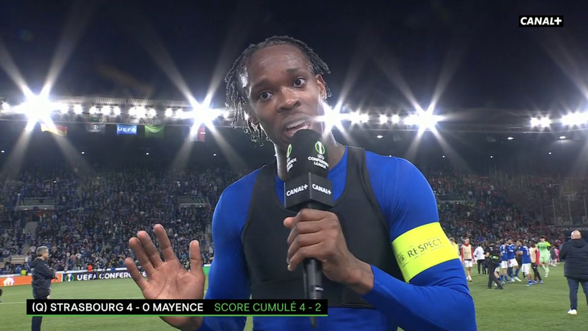 Vibes Foot tweet media