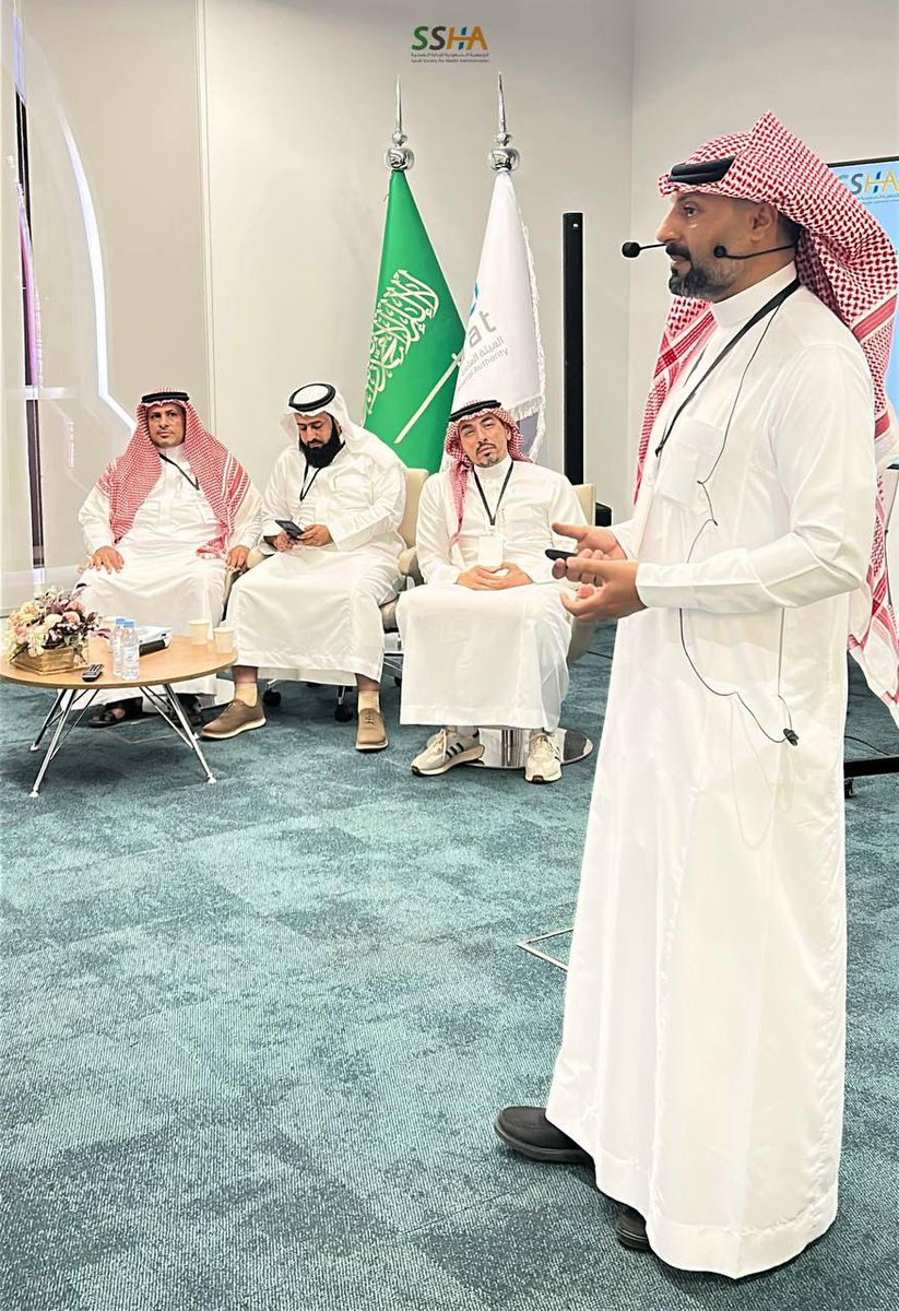 MadinahSsha's tweet photo. في أجواء مهنية مميزة، تم اللقاء الذي نظمه الفرع والذي جاء ثريًا بالمحتوى وملهمًا بالحضور والنقاشات الهادفة. بحضور رئيس الفرع بالمدينة ورئيس مجلس ادارة الجمعيه د. عبدالعزير القحطاني
  #الجمعية_السعودية_للإدارة_الصحية 
بالمدينة المنورة
@Saudi_SHA
@News_Almadinah https://t.co/uY1moZQ2DX