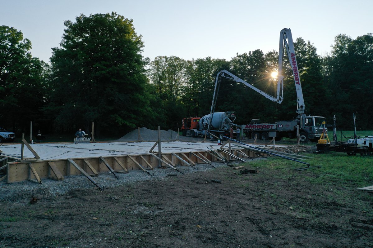PrestigeBuilt's tweet photo. A 40x80 engineered slab foundation is being poured in Oro-Medonte for a new farm building. Designed for durability and load support, it’s perfect for agricultural use — built to handle equipment, livestock, and Ontario’s tough seasonal conditions.
#EngineeredSlab #ConcreteConstruction #FarmBuildings #OroMedonte #OntarioConstruction