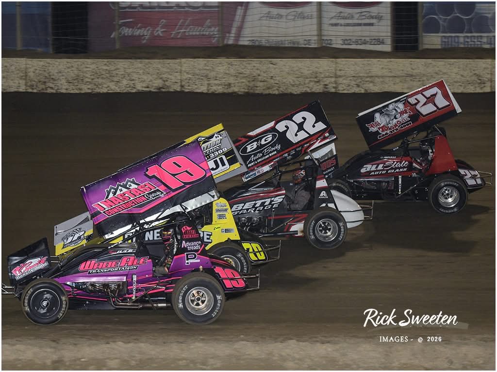 BettsGarage's tweet photo. Our own Troy Betts is back on the track this Saturday, 4/18, as the Mid-Atlantic Sprint Series hits our home turf. Betts is proud to sponsor the $1,000 to win event.

Find out more and get tickets:
https://t.co/Vx0MHnzp7M
Jim Brown Racing Photos
https://t.co/8hbkkcJrKS https://t.co/0LZgUaD8PG