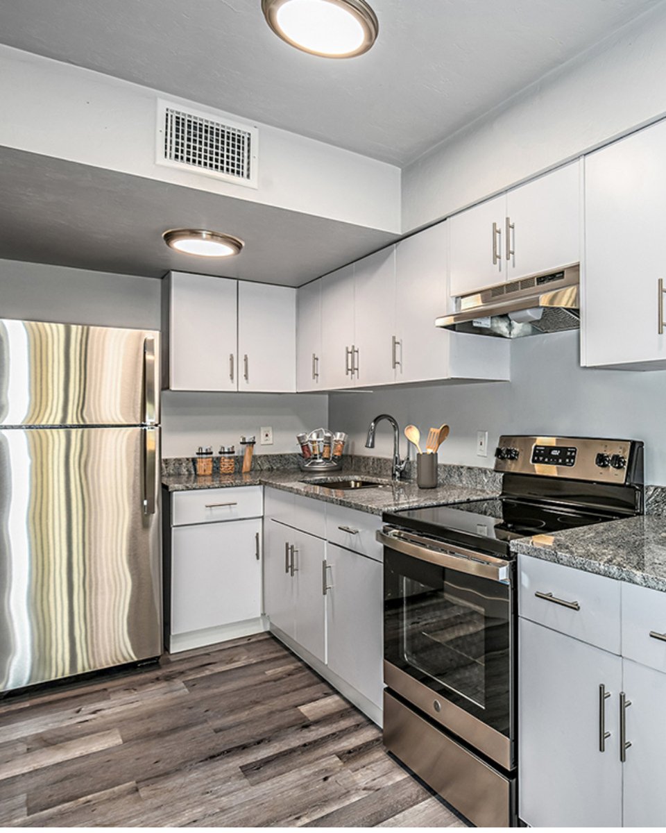 cmcapartments's tweet image. 📍 Community Highlight: Treebecka Park Apartments in Gainesville, FL.

These thoughtfully designed apartments feature updated kitchens with stainless steel appliances, spacious living areas, and inviting patios perfect for relaxing.

#CMC #CMCApartments #TreebeckaPark