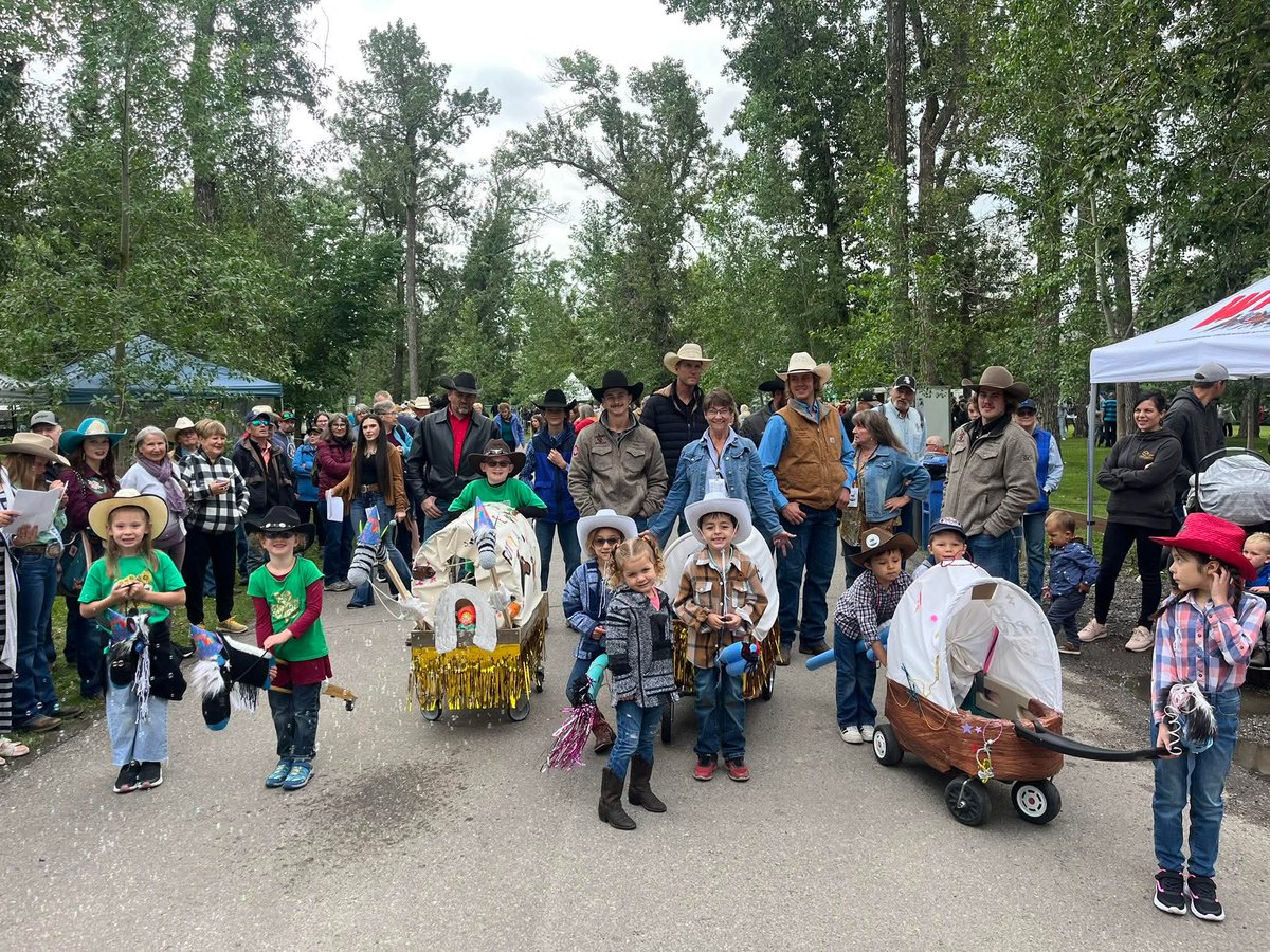 WPCA Chucks tweet media