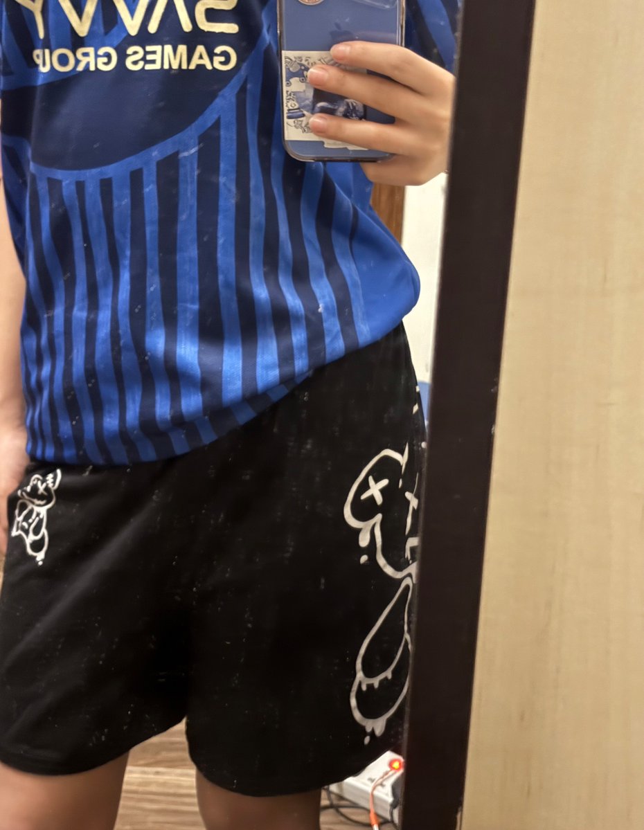 ويسكي tweet media