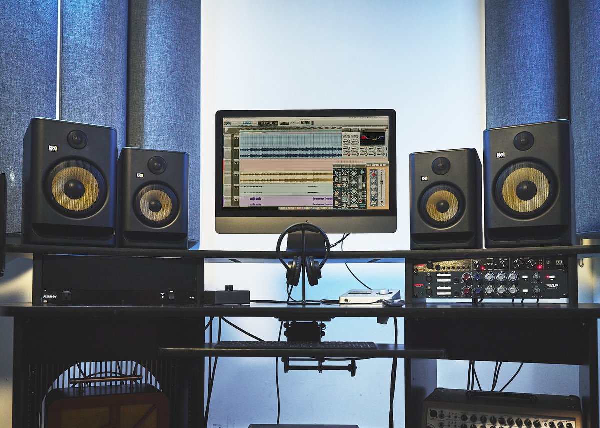 KRK_Music_'s tweet photo. When your monitors are right, everything else falls into place. Trust KRK for accuracy that inspires. πΌ https://t.co/e9BhWKkseZ
#KRKMusic #MixWithConfidence #KRKRokit #ItsROKITScience https://t.co/GclDrmbDL5