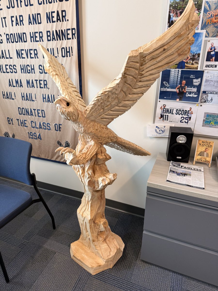 Teach_MrMichel's tweet image. What used to be wood stumps from the former lights at Brideweser Stadium have been transformed into two falcon sculptures, now on display at Fairless High School and the Board of Education office. #SOAR #GoFalconsGo