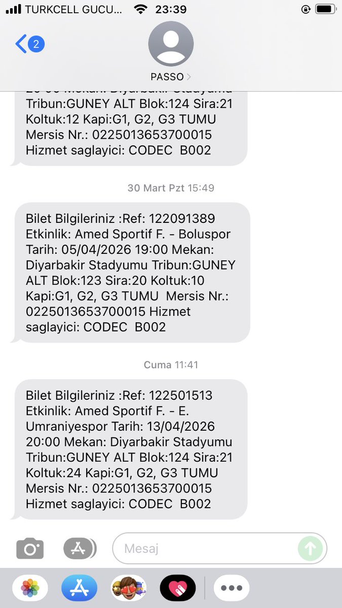 Gelmeyin lan artık maçlara. O kadar sosyal medyada madde atmayın naraları atılmasına rağmen ceza yediren herkes namussuzdur. “Seyircilere gün doğdu” artık çekirdek çıtlayıp maçı izlersiniz.