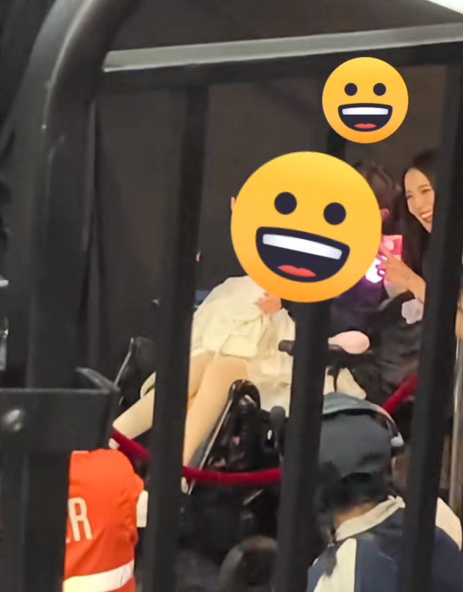 想变成灰尘陪伴你 tweet media