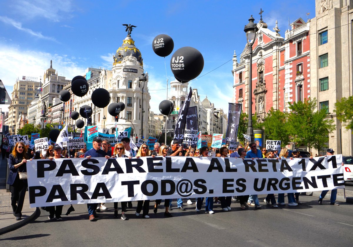 Helena de Troya tweet media