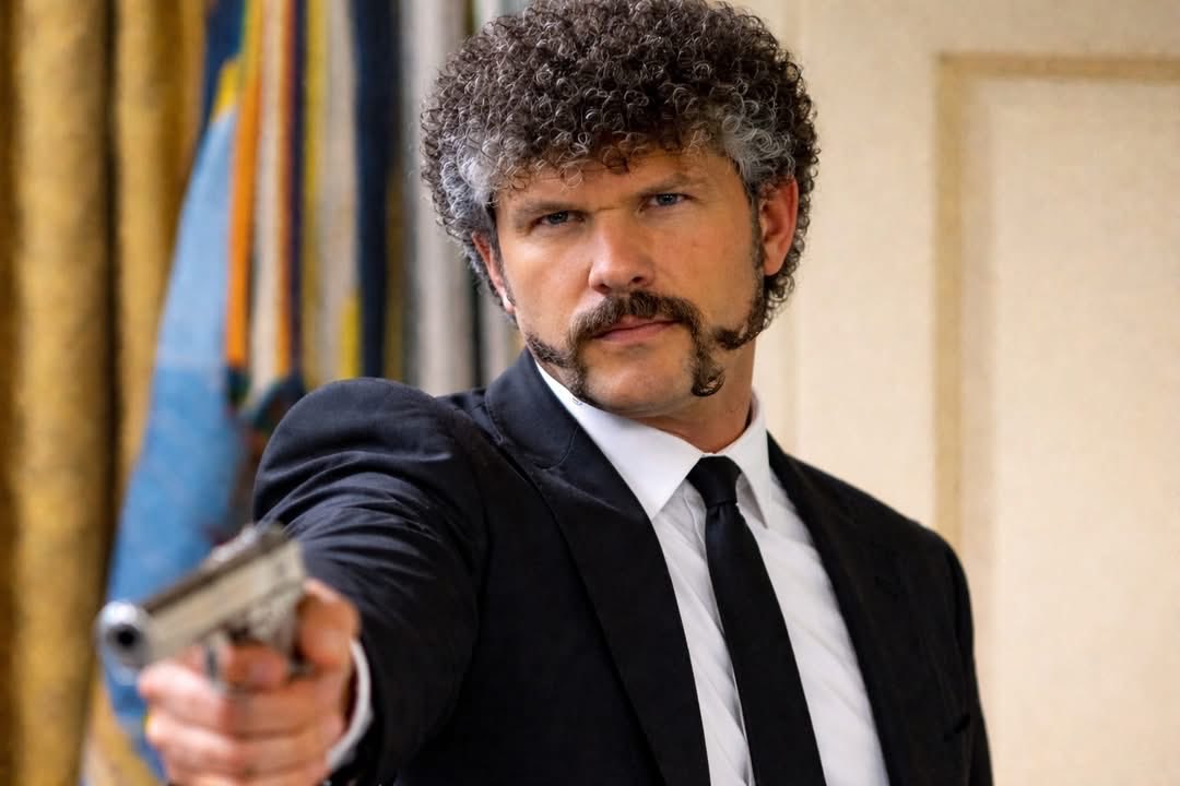 devon sawa tweet media