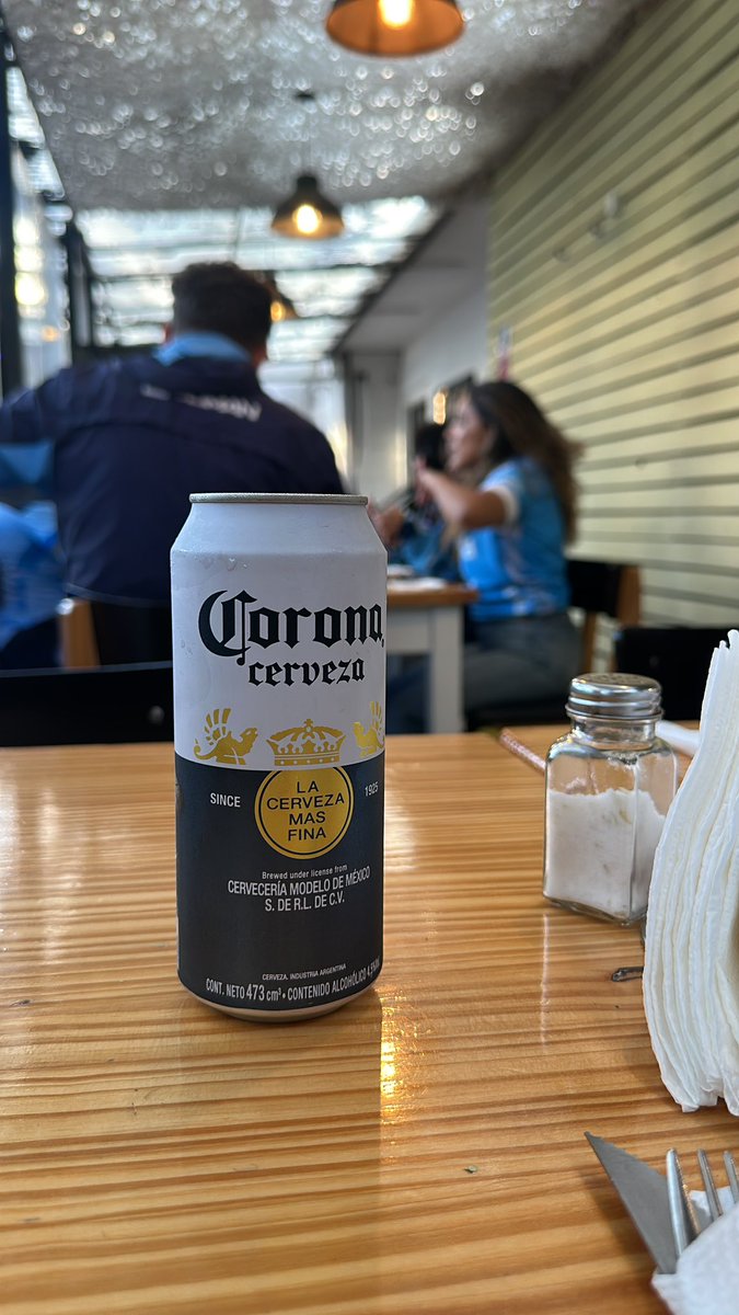 1.8 🇪🇨 🇺🇸 tweet media