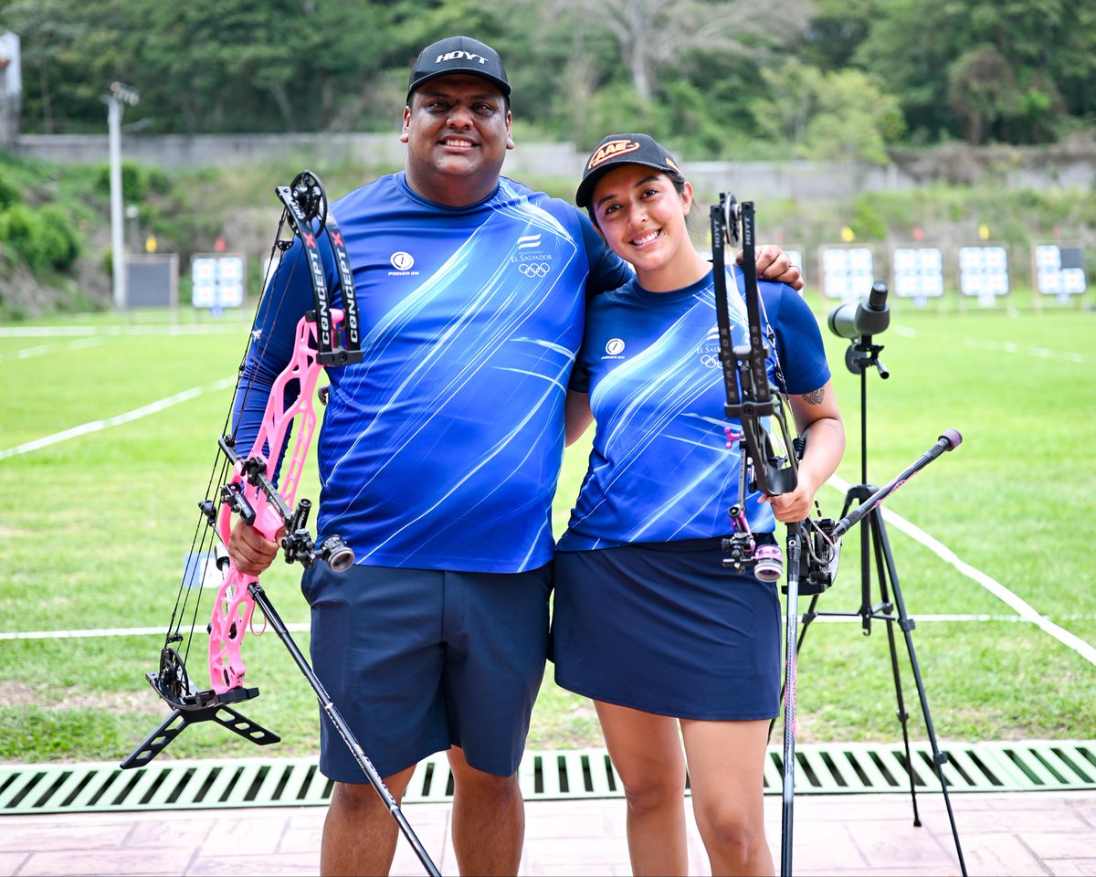 TeamESA_'s tweet photo. ¡ROBERTO Y PAOLA VAN POR EL ORO!🏹

Paola Corado y Roberto Hernández, arqueros del Team ESA, superaron en semifinales 157-152 a los chilenos Aurora Prado y Agustín Infante y clasificaron a la final por la medalla de oro en equipo mixto de arco compuesto del Archery Grand Prix of The Americas Etapa 1.

En la final, Roberto y Paola enfrentarán el próximo domingo a los colombianos Michelle Cardona y Pablo Gómez.

#TeamESA🇸🇻