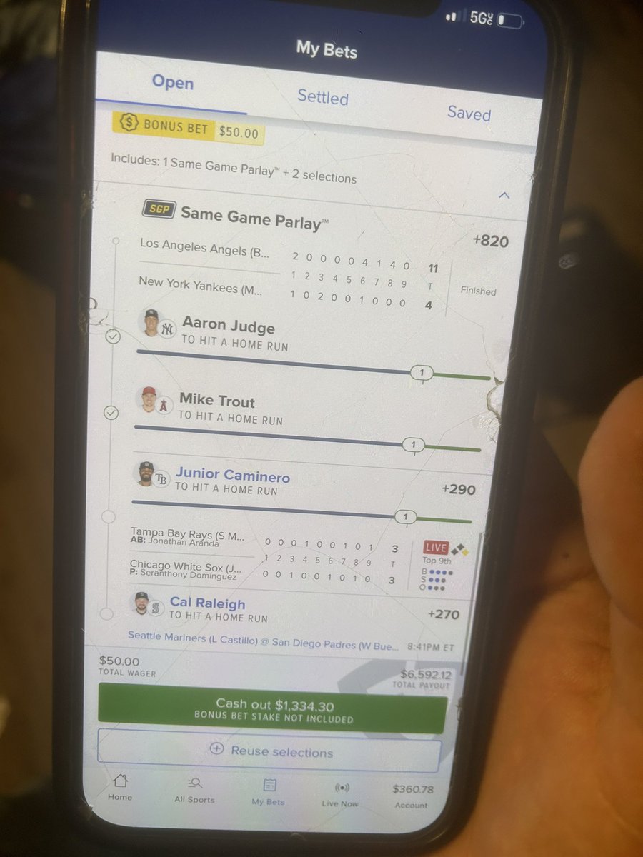 ♱ ♱ ♱ tweet media