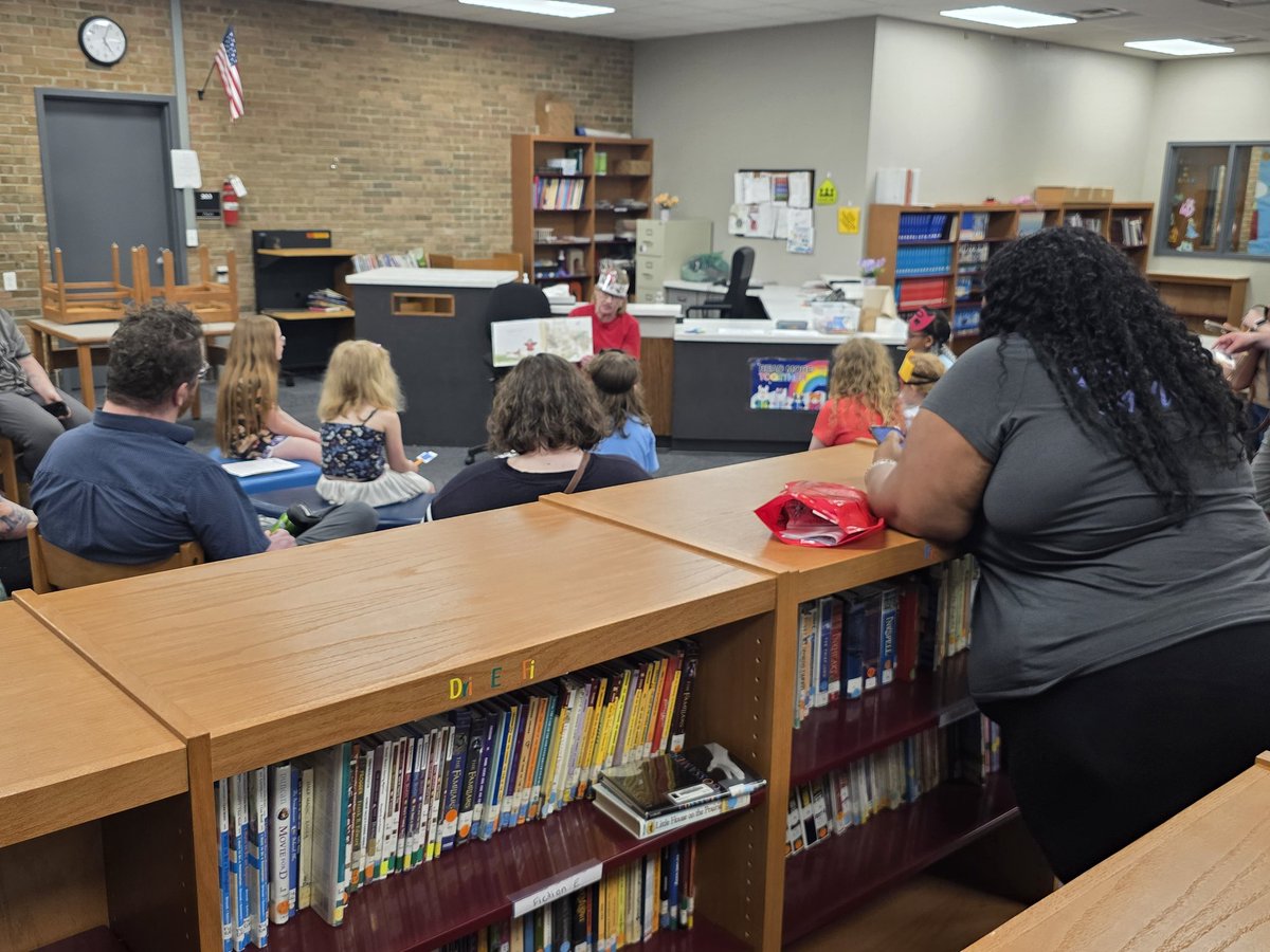 EWA_MCS's tweet photo. Family Literacy Night is off to a great start! Feel free to join our Super Hero adventure, we are here until 6:30! https://t.co/NETK9cxxKU