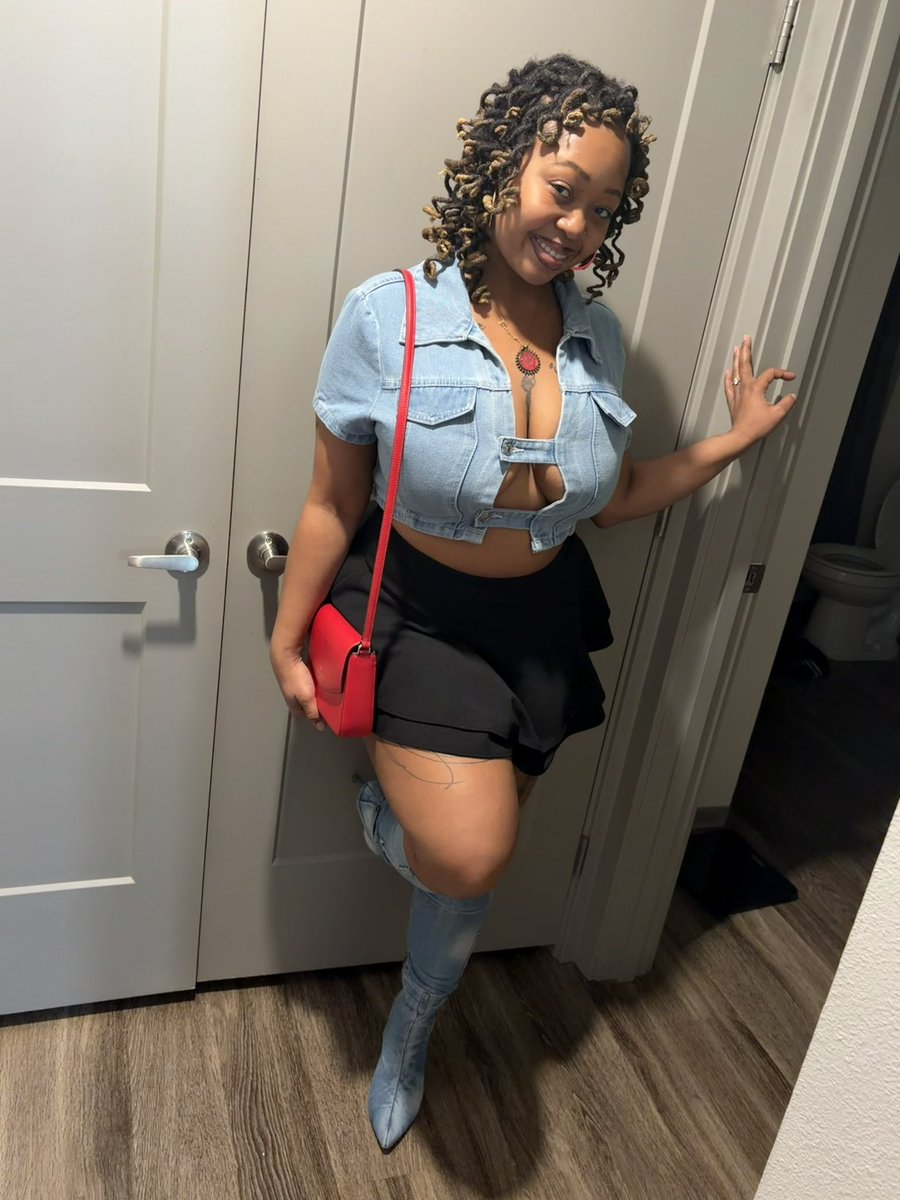 lil cut🧚🏽‍♀️🖤✨ tweet media