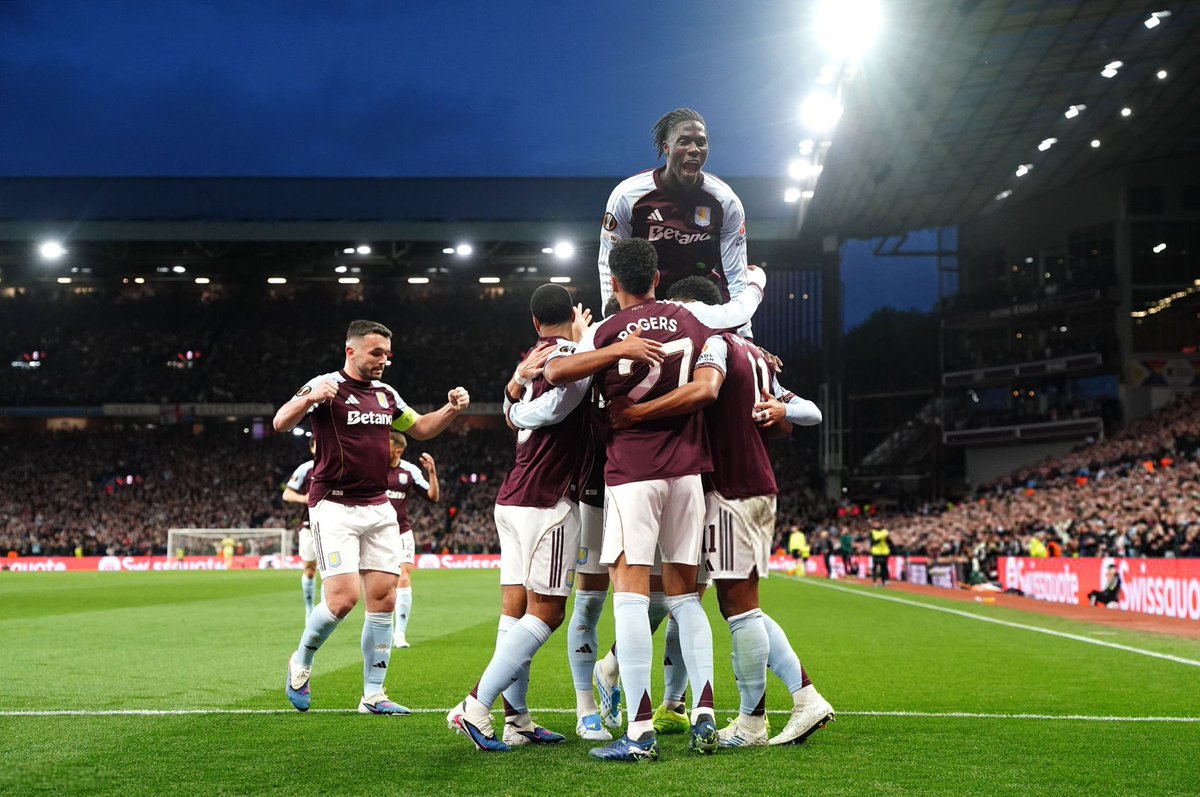 MediaAstonVilla's tweet photo. UP THE FUCKING VILLA https://t.co/37hi7im74M