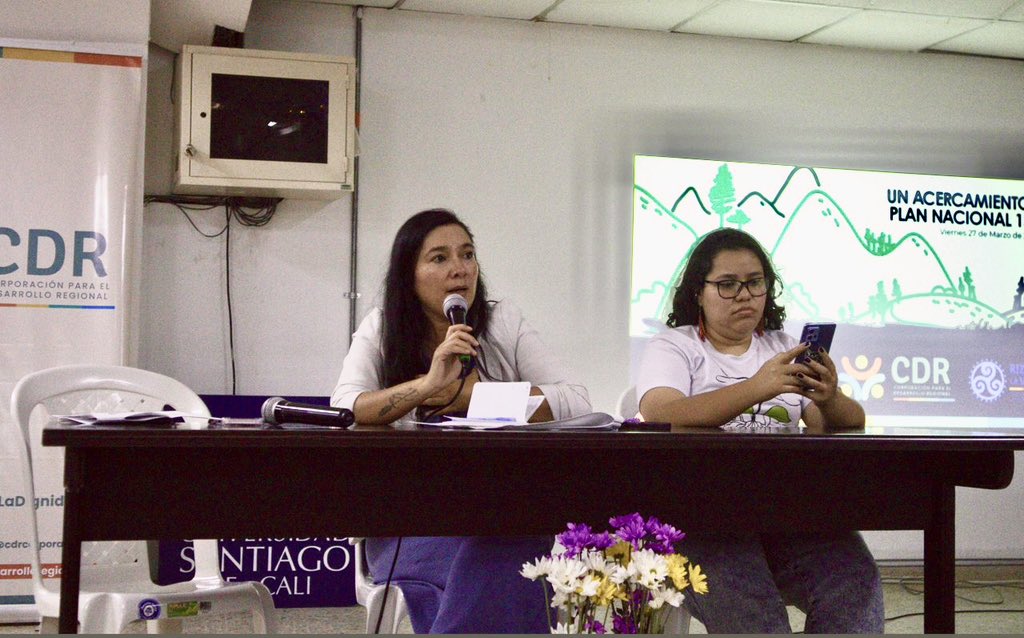 MisionONUCol's tweet image. Socializar el #PlanDeAcciónNacional de la #Resolución1325 es clave para avanzar en su territorialización. Participamos en una sesión promovida por @cdrcorporacion en #Cali, donde se analizaron retos y oportunidades de la participación de las mujeres en la implementación del #PAN.