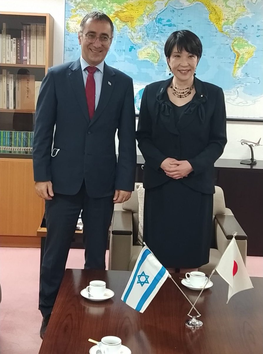 SuperSashaX tweet media