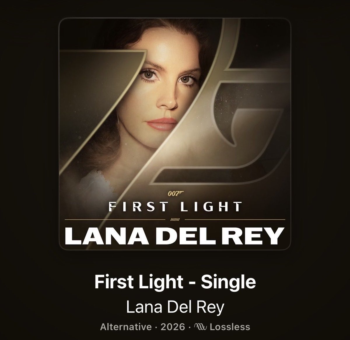 Mit ihrer ersten Single "Video Games" fing alles an und hier schließt sich der Kreis. 
Endlich hat sie einen Bond Song bekommen. Lana Del Rey und David Arnold erschaffen den Titel Song zu James Bond First Light