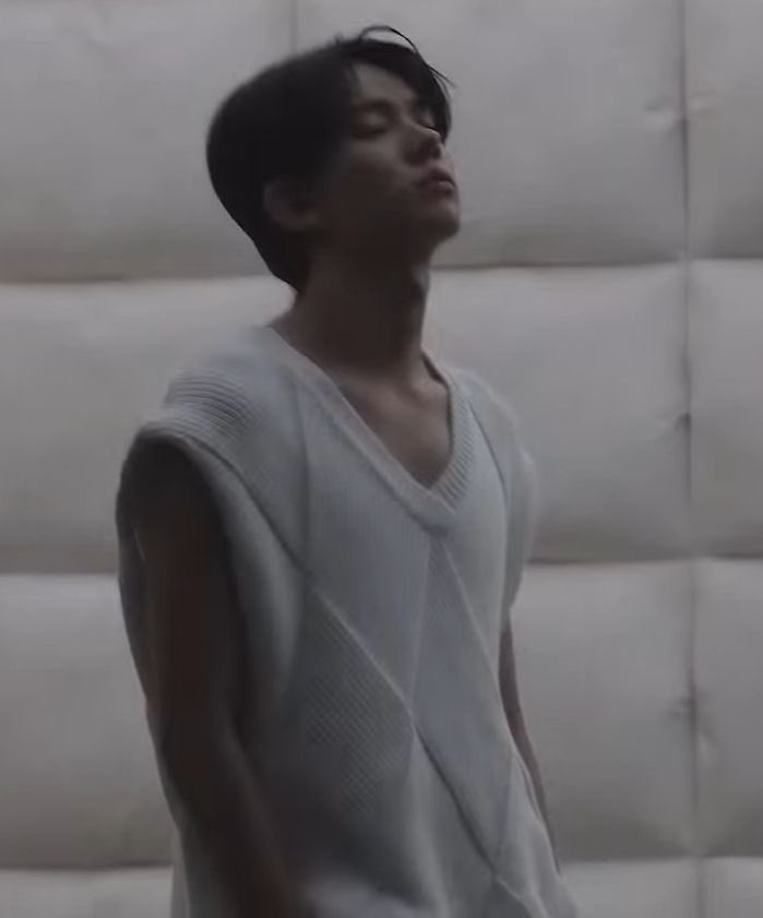 iris ୨୧ en7 tweet media