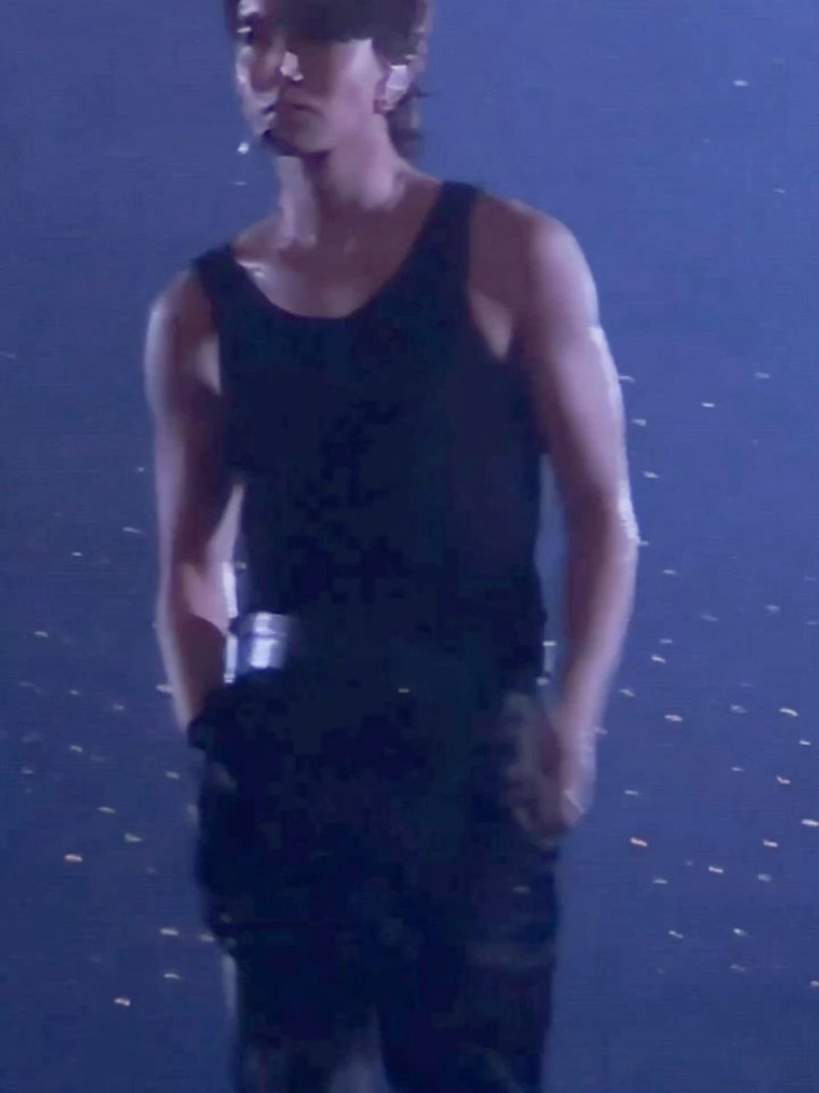 iris ୨୧ en7 tweet media