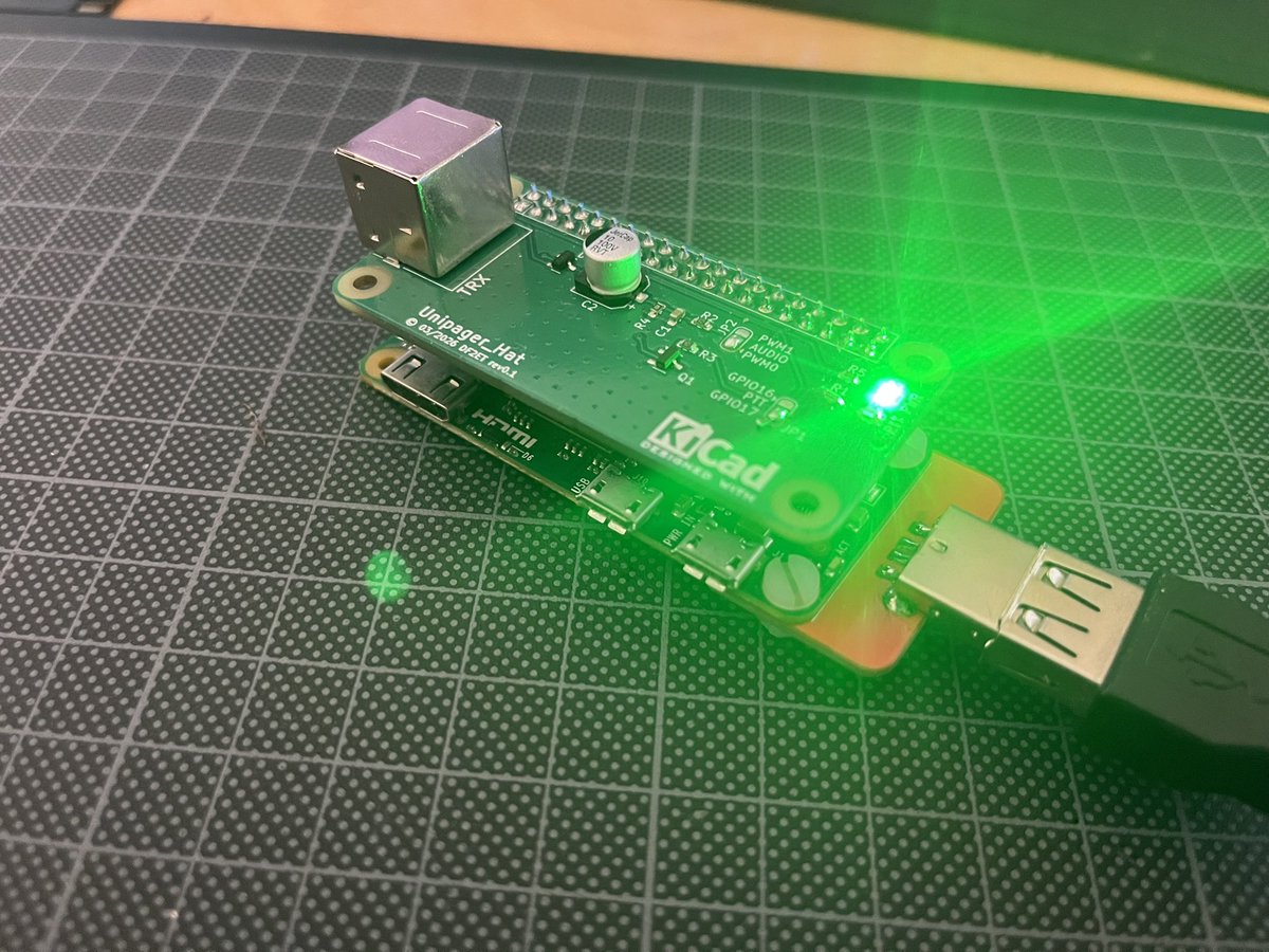 flo_0_'s tweet image. The board even works on #Raspberry Pi Zero 1st generation. Could use some very old birds as #DAPNET transmitter controller. 
#hamradio #dapnet #pocsag