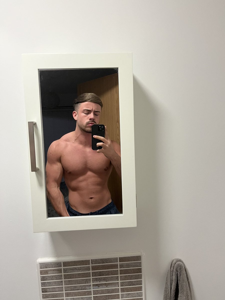 MASTER😈👑 tweet media