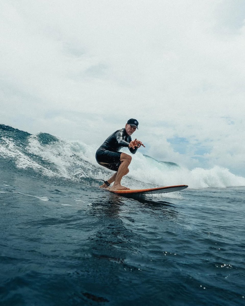 HE’S SO EFFFORTLESSLY COOL #surferbatch