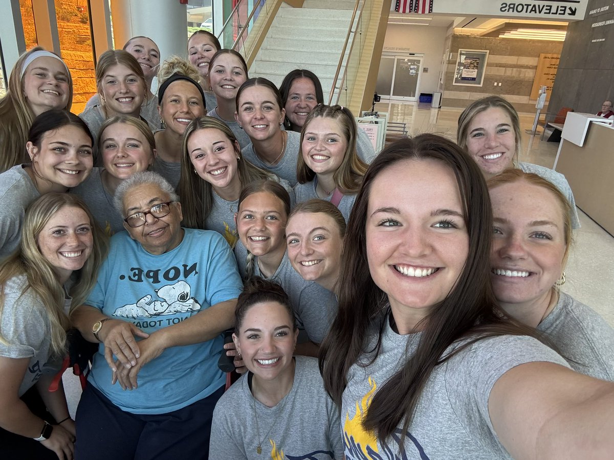 CSM Softball tweet media