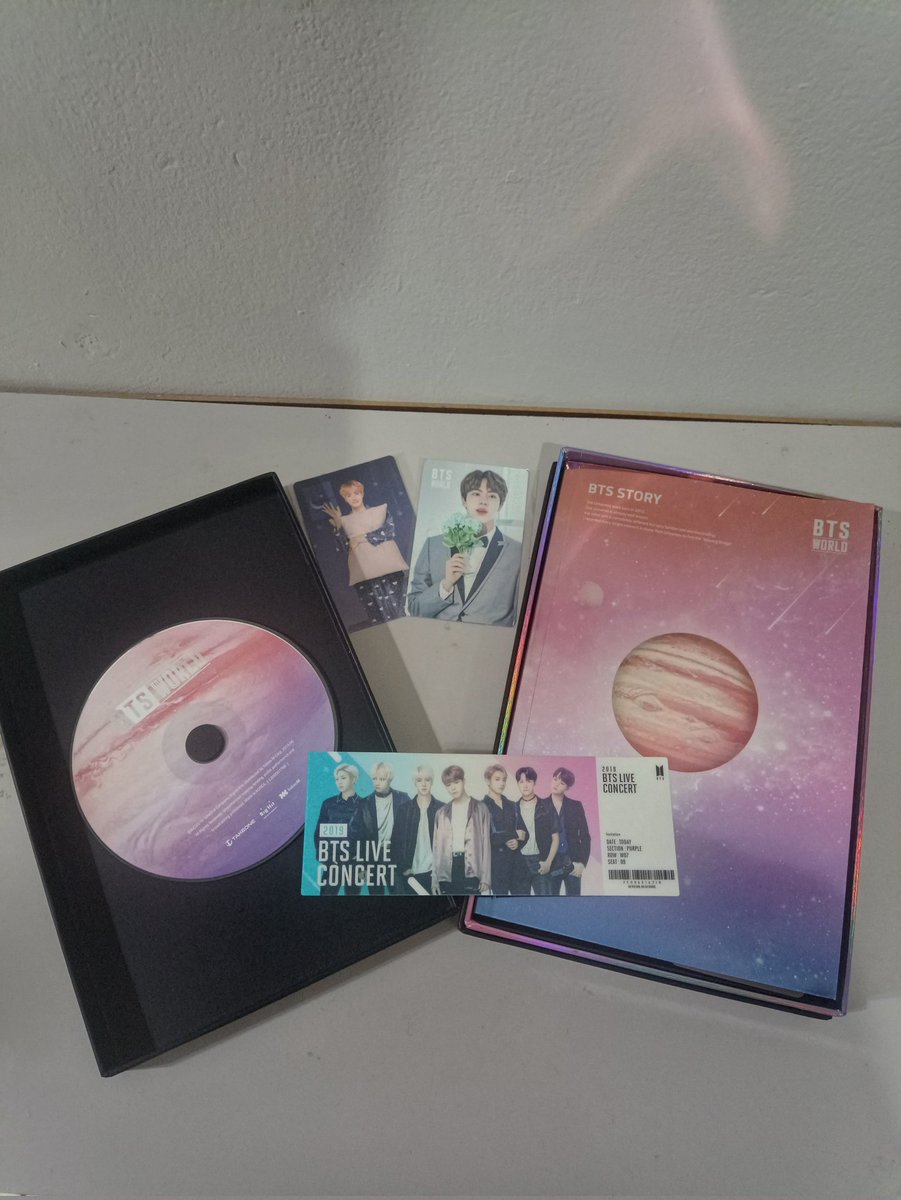MHidans2's tweet photo. Feedback muito positivo da @itsjkmoons !! Muito atenciosa e cuidadosa!! O álbum chegou bem embalado e estou a horas olhando para ele sem acreditar que tenho uma raridade em mãos 😭🙏🏻, muito obrigada msm @itsjkmoons, pelo carinho e atenção 🥹💗 https://t.co/PGq8JIo0J8