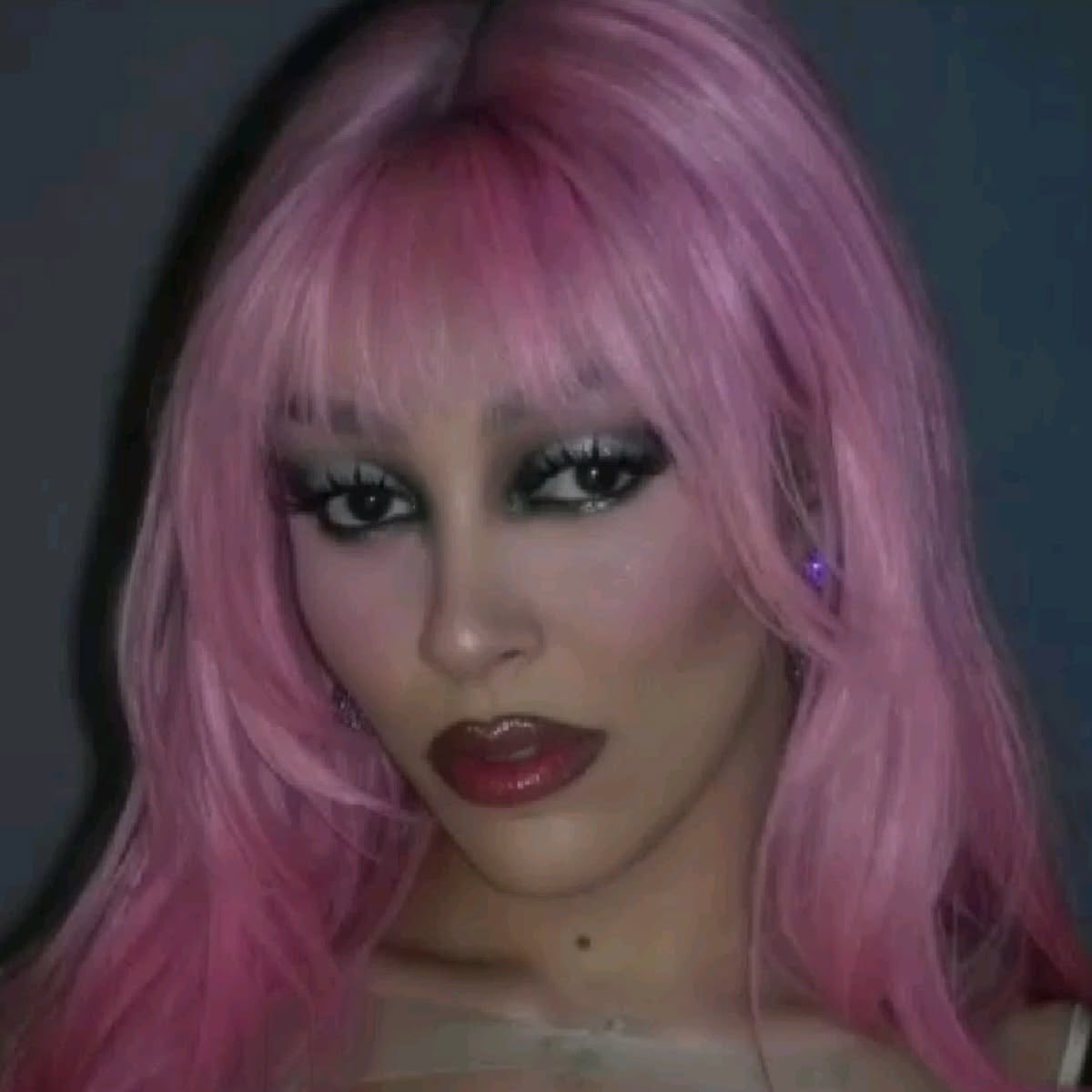 miss dior tweet media