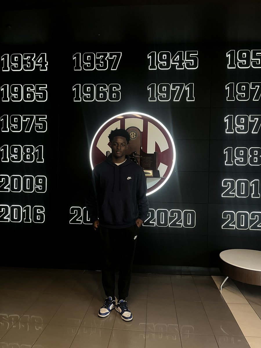 jaylinbrown1_'s tweet photo. Thank you Alabama for the visit loved the facility and coaches @CoachMoLinguist @CoachSanders14 @wpg_coach_rip https://t.co/xvp4SuJTdU