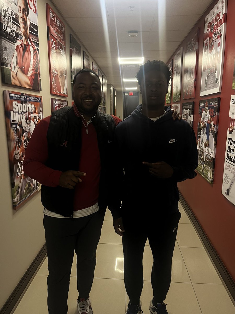 jaylinbrown1_'s tweet photo. Thank you Alabama for the visit loved the facility and coaches @CoachMoLinguist @CoachSanders14 @wpg_coach_rip https://t.co/xvp4SuJTdU