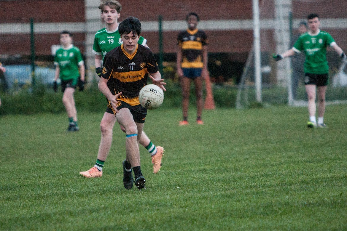 gersgaa's tweet photo. Some great photos of our U16 Boys game on Wednesday evening!

It finished in an entertaining draw against Lucan on a scoreline of 3-08 to 2-11 🙌

Thanks to Audrey Quinn for the brilliant snaps 📸

Well done to the U16s and their mentors!

#GersAbú💛🖤

#StayCitySnap https://t.co/ARbZE13EOO