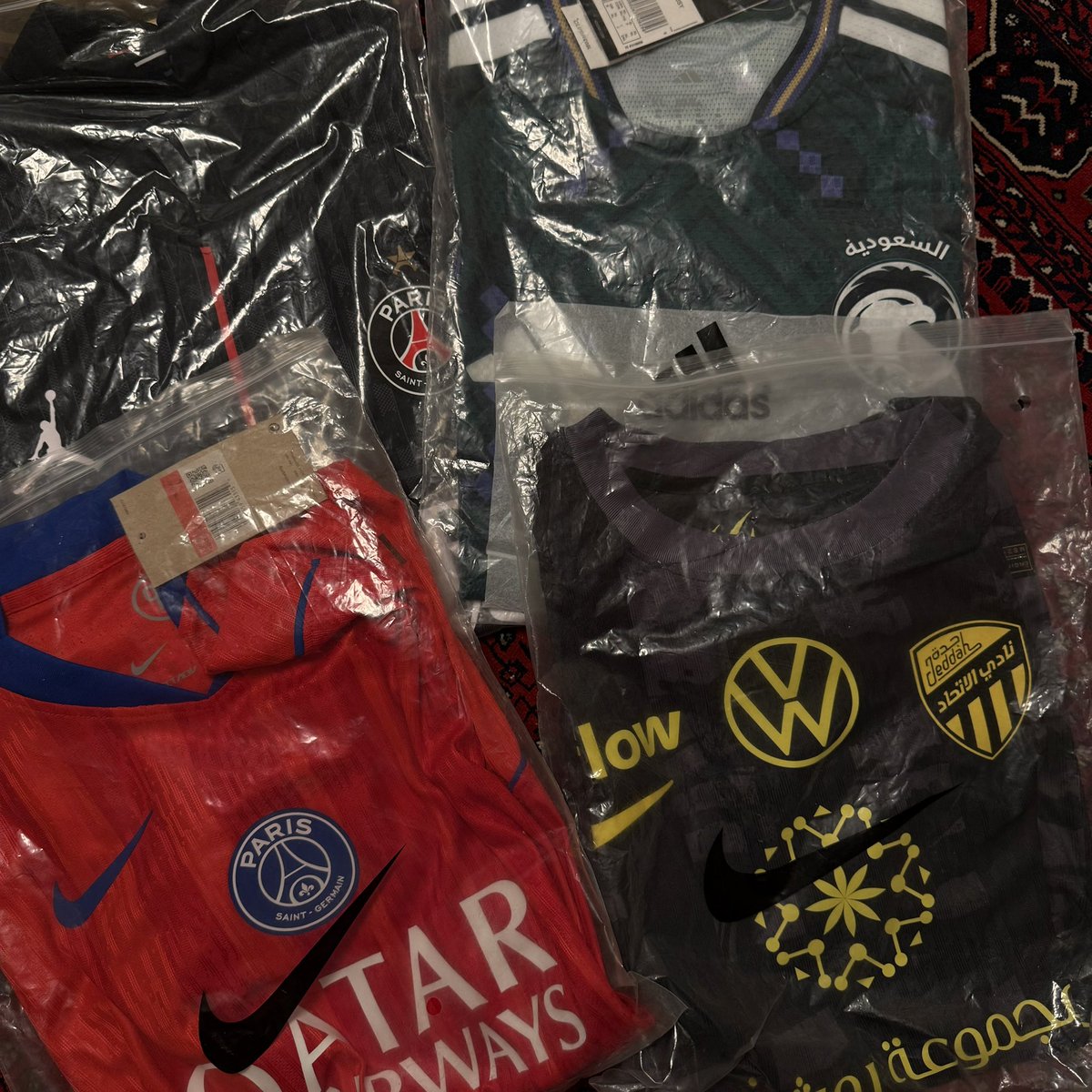 دُنيا | PSG tweet media