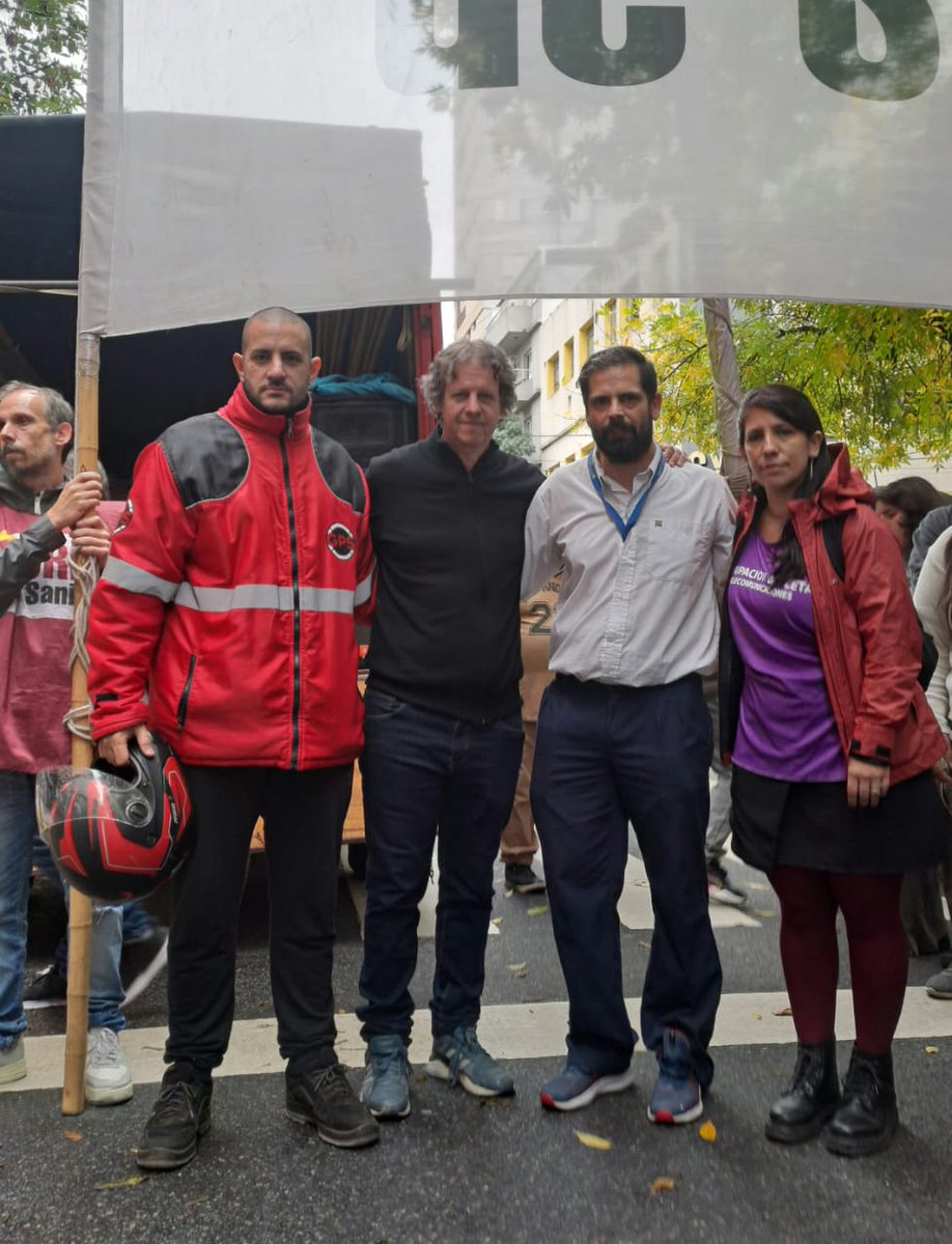 Christian Castillo tweet media