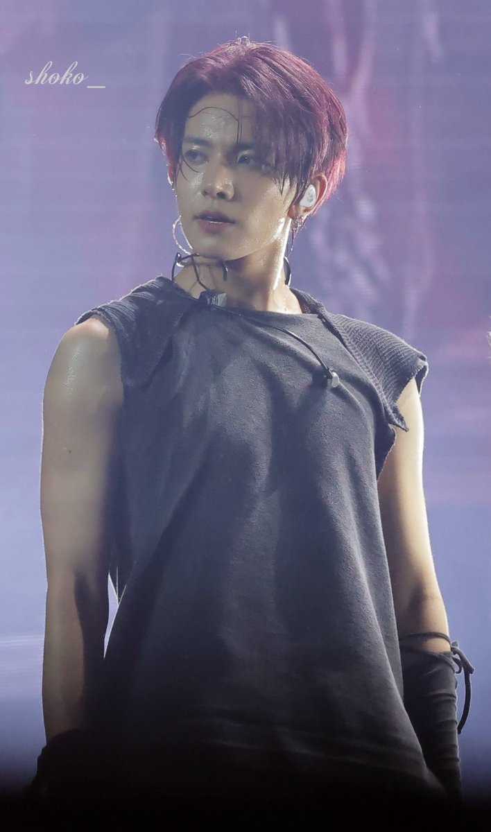 iris ୨୧ en7 tweet media