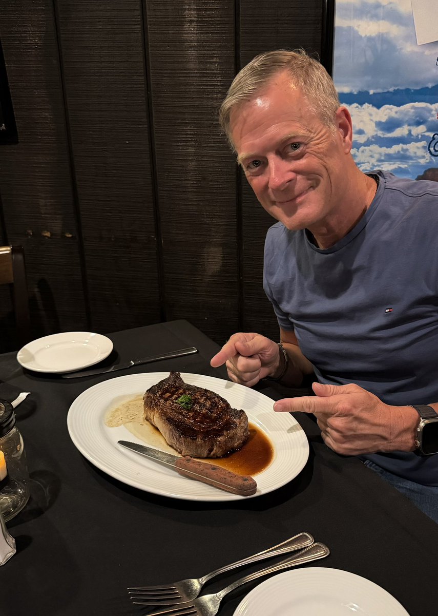 jthecarnivore's tweet photo. Meat Terror Hits Again! 🔥🥩
肉の恐怖、再び！

18oz Prime Ribeye going full beast mode.

Thick cut, perfect marbling, that screaming hot sear and juicy pink center… This is prime beef at its absolute best!

To my Japanese friends — this one’s for you 🇯🇵❤️

To my American meat eaters — let’s destroy this together!

Prime rib smashed 500k… now it’s this prime ribeye’s turn. 

Who’s ready for the meat festival?

2929

#PrimeRibeye #MeatTerror #SteakLover #JapaneseSteak #Carnivore #肉の恐怖 #ステーキ #PrimeBeef #肉食