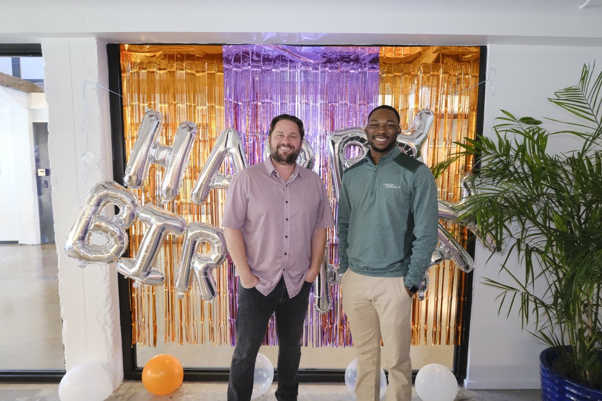ThriveAP's tweet photo. 10 years ago, ThriveAP hosted its first live, virtual class—marking the beginning of a mission to support and empower advanced practice providers across the country
We’re proud of what we’ve built together—and even more excited for what’s ahead. Here’s to the next chapter. 💜🧡 https://t.co/pyiyA99EVp
